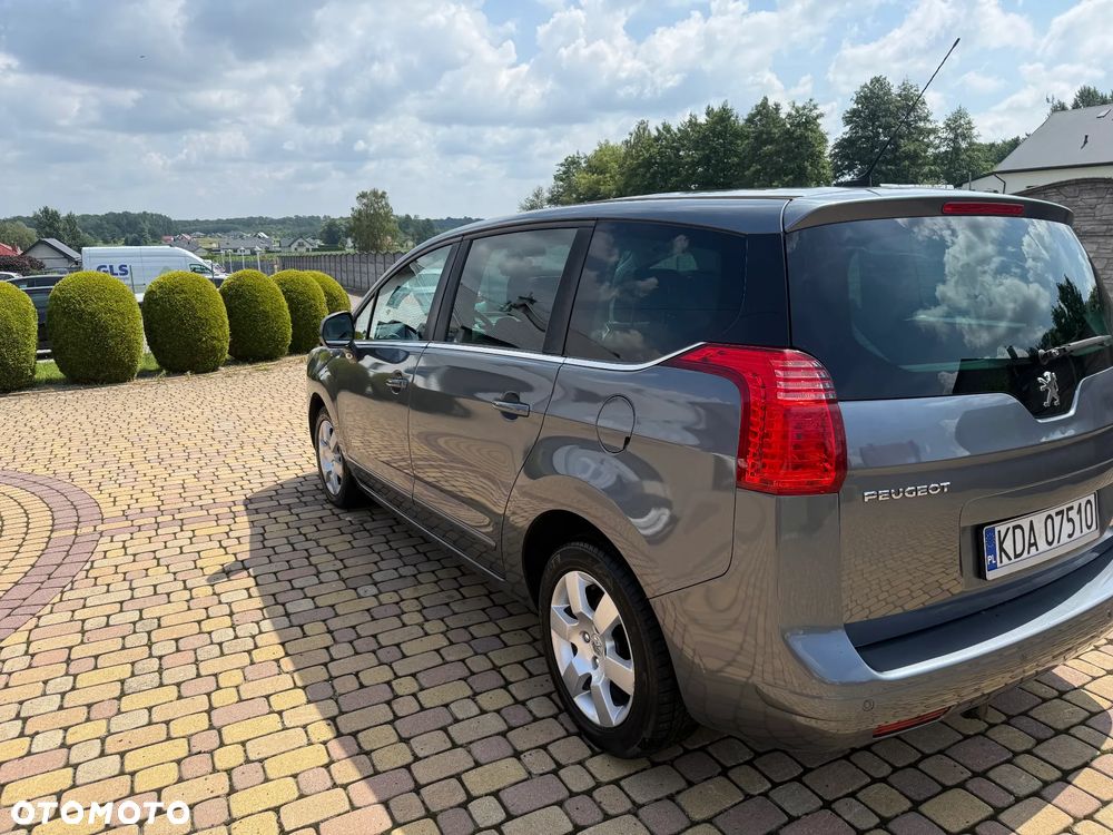 Peugeot 5008 1.6 THP Premium - 6