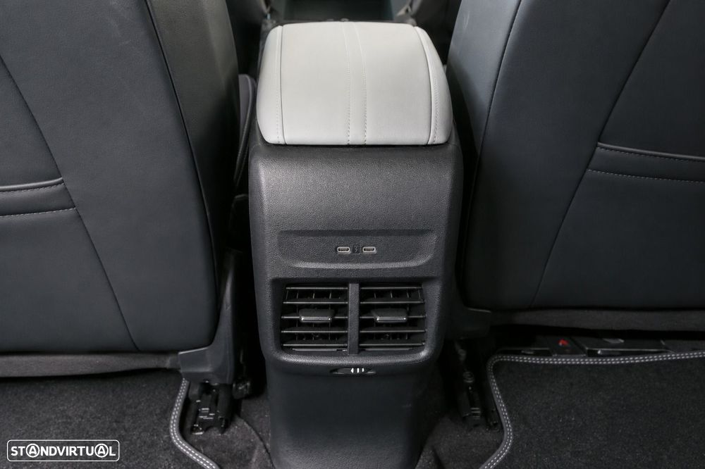 Ford Explorer 79 kWh Premium - 36