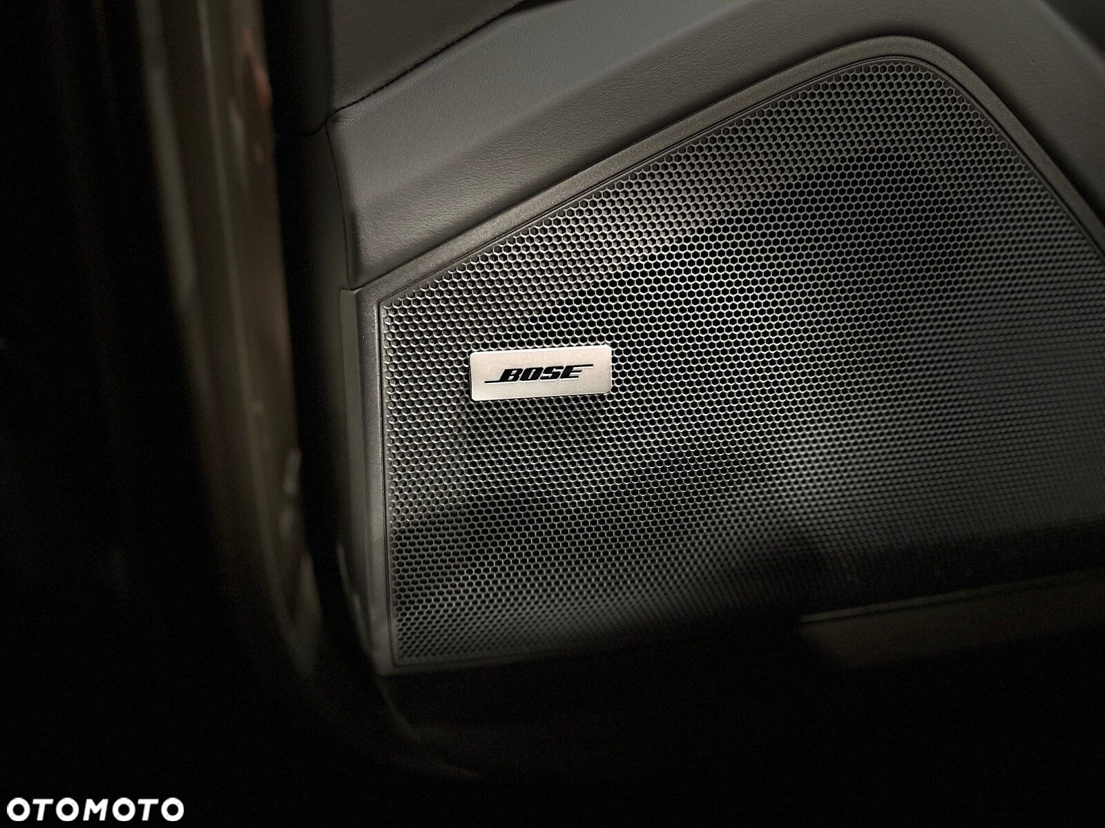 Porsche Cayenne - 40