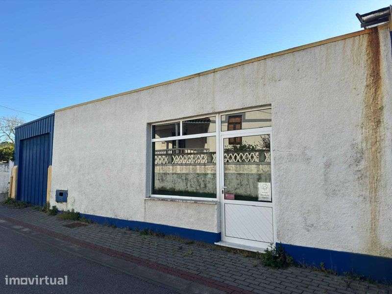 Vende-se Imóvel em Salreu - Grande imagem: 2/5