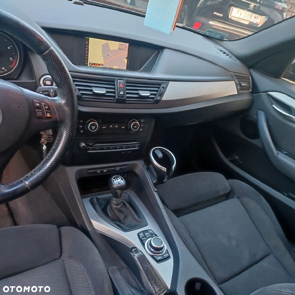 BMW X1 sDrive18d - 10