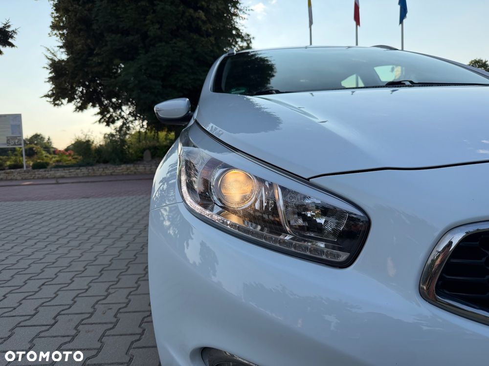 Kia Ceed - 23