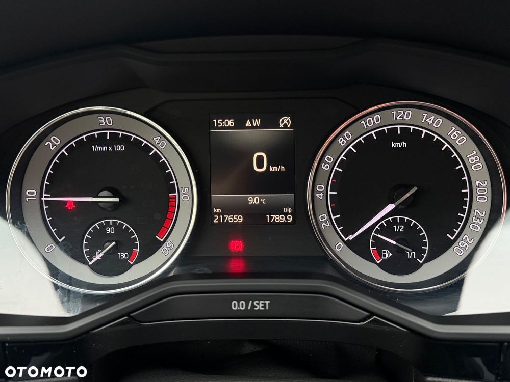 Skoda Superb 2.0 TDI 4x4 L&K - 13