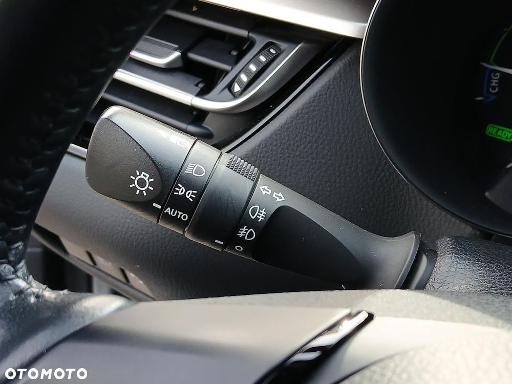 Toyota C-HR 2.0 Hybrid Executive - 29