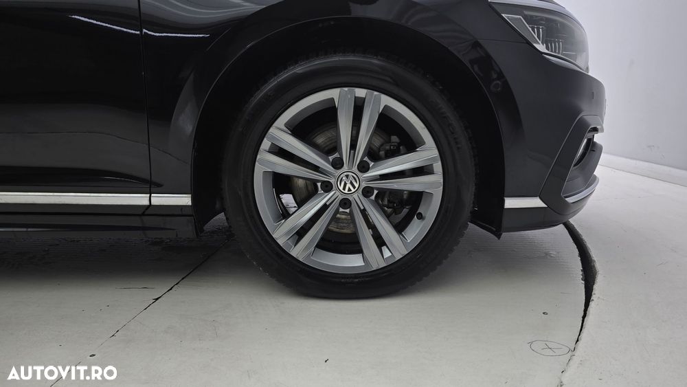 Volkswagen Passat 2.0 TDI DSG Comfortline - 23