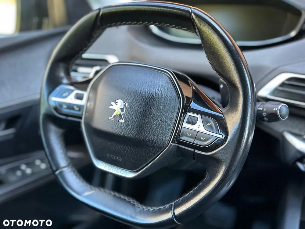 Peugeot 3008 1.5 BlueHDi Allure Pack S&S EAT8 - 12