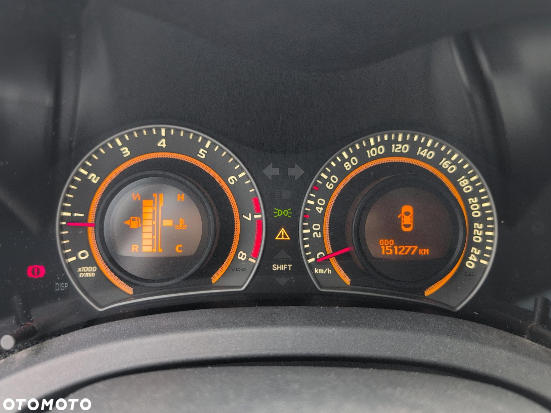 Toyota Auris 1.6 2010 - 17