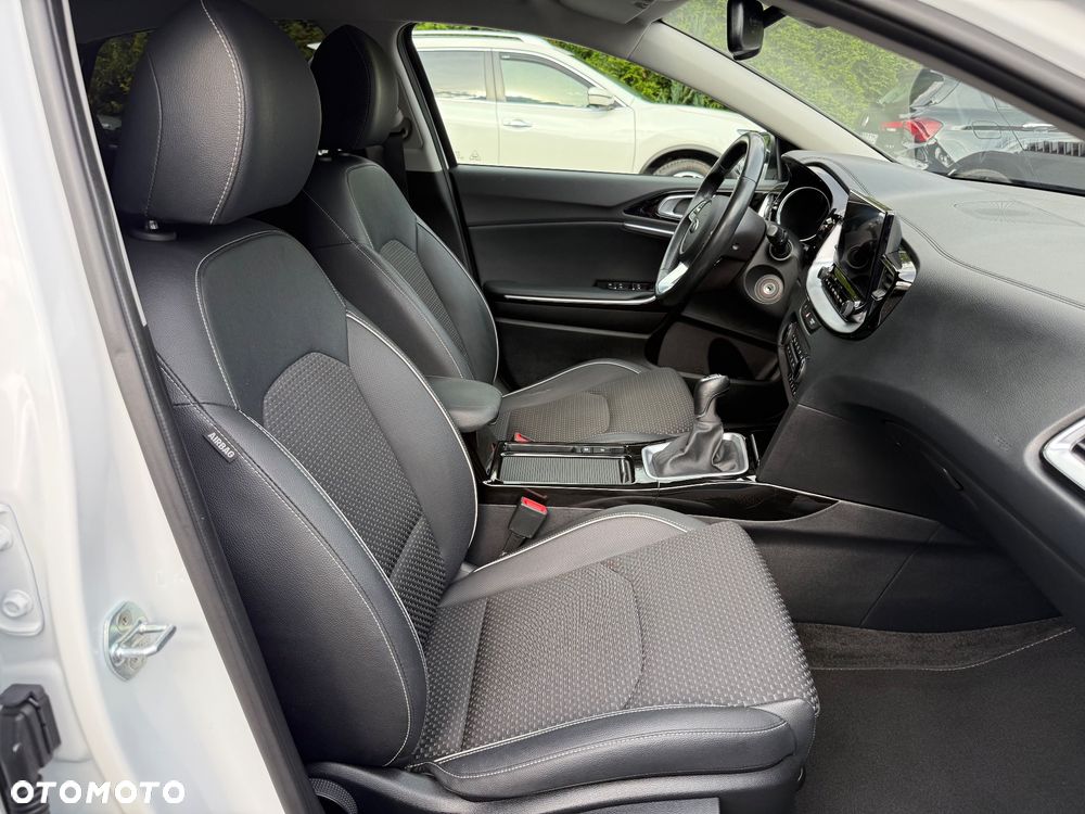 Kia XCeed 1.4 T-GDI OPF VISION - 11