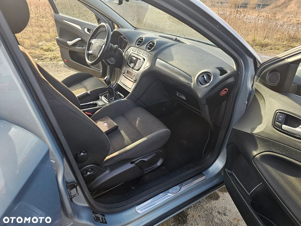 Ford Mondeo 2.0 FF Platinium X Plus (Titanium) - 17