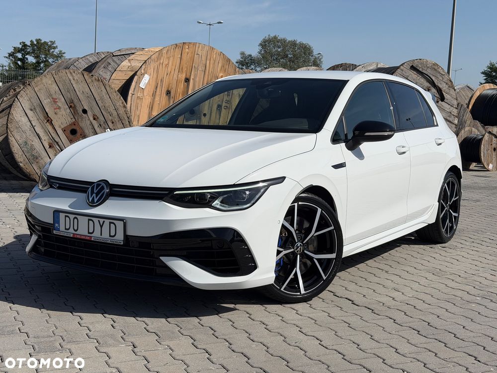 Volkswagen Golf - 2