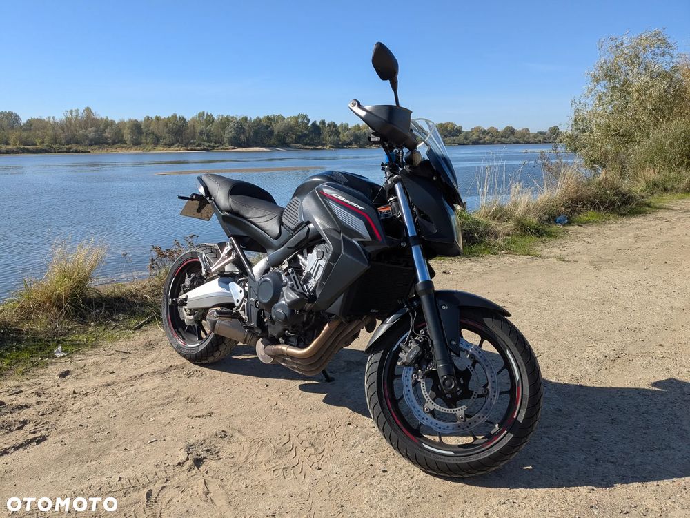 Honda CB - 1