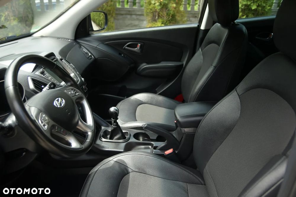 Hyundai ix35 1.6 2WD Fifa World Cup Edition - 25
