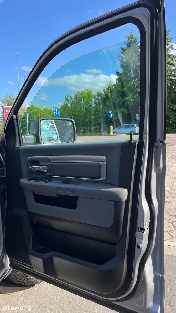 Dodge RAM 5.7 4x4 - 31