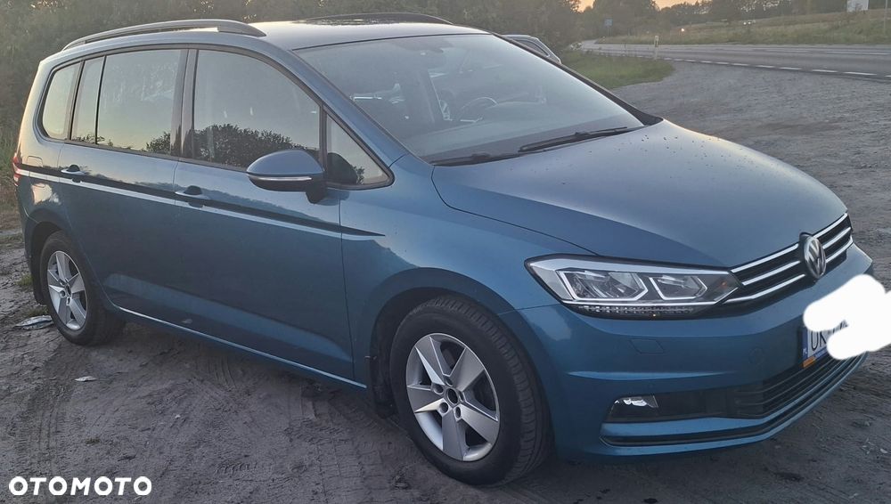 Volkswagen Touran - 10