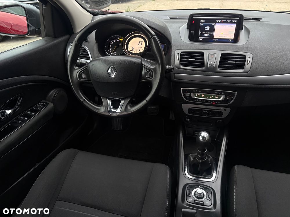 Renault Megane 1.6 16V 110 Paris Business - 15