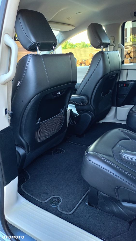 Chrysler Pacifica - 22