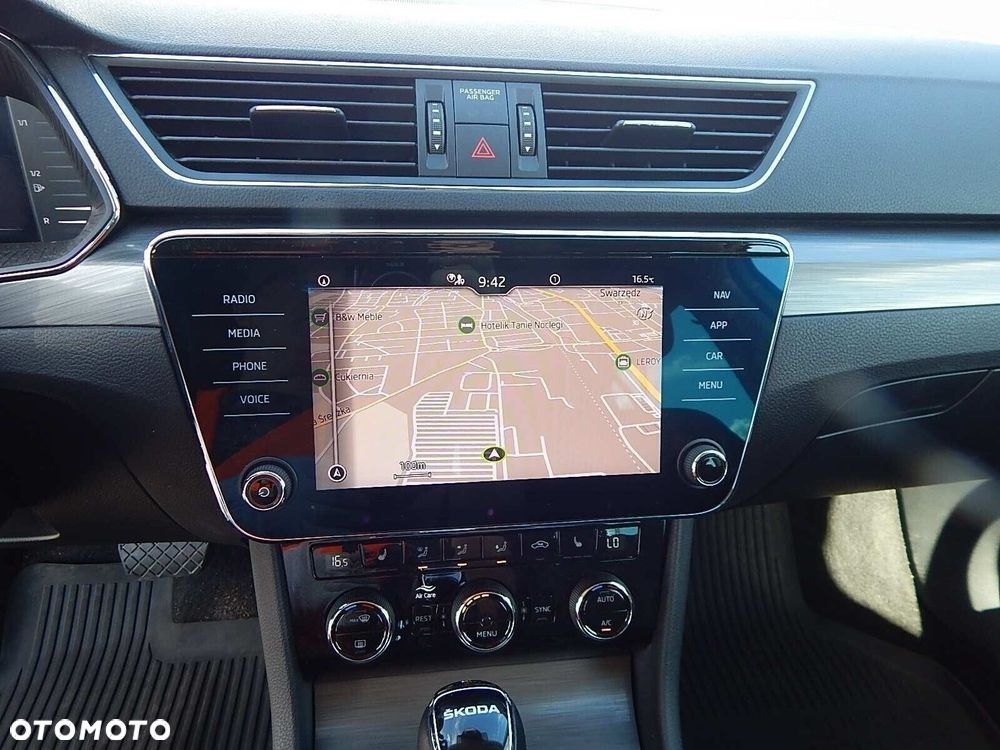 Skoda Superb 2.0 TSI Style DSG - 9