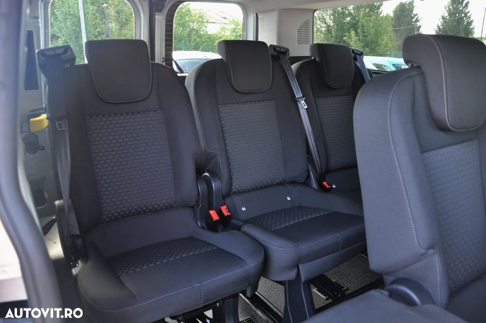 Ford Transit Custom L2H1 9 Locuri - 10