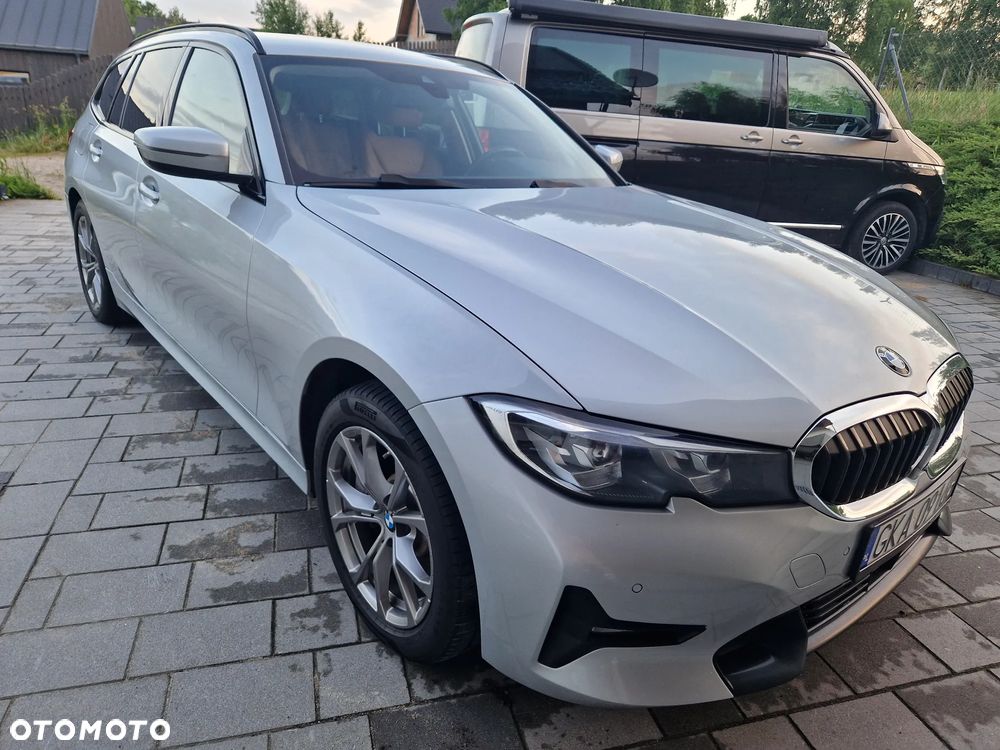 BMW Seria 3 330e xDrive - 3