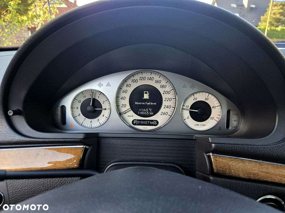 Mercedes-Benz Klasa E 220 CDI Automatik Avantgarde - 25