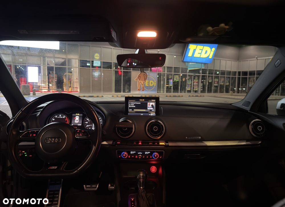 Audi S3 Limousine S tronic - 16