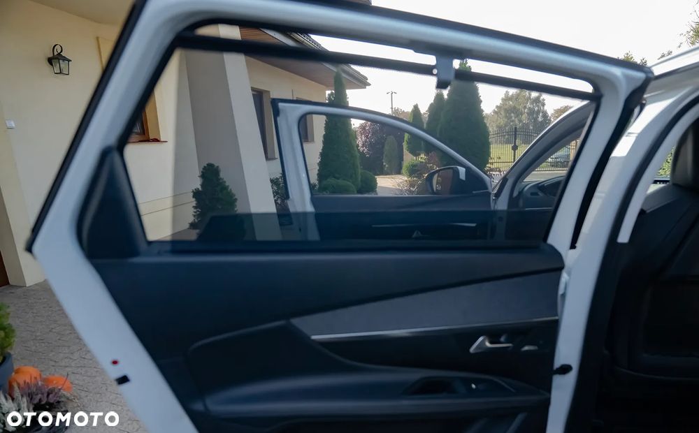Peugeot 5008 BlueHDi 120 EAT6 Allure - 26