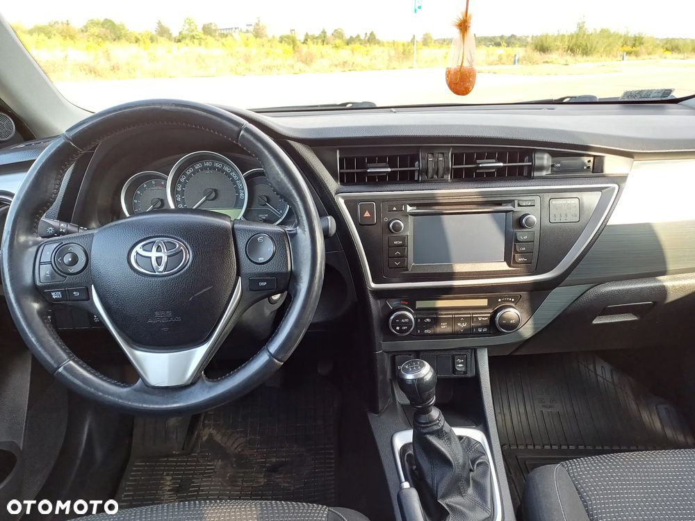 Toyota Auris 1.4 D-4D Comfort - 11