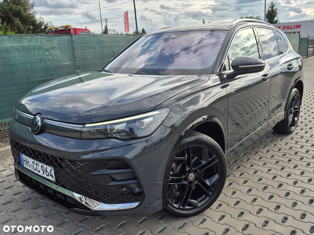Volkswagen Tiguan 2.0 TDI SCR 4MOTION DSG R-Line - 36