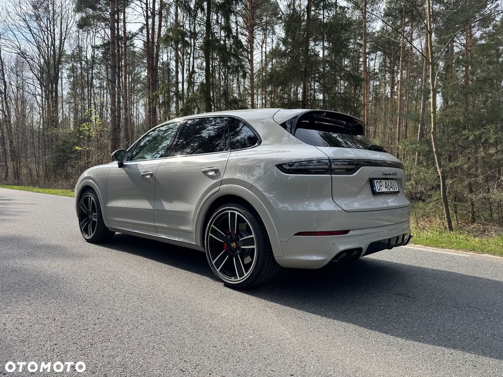 Porsche Cayenne - 9