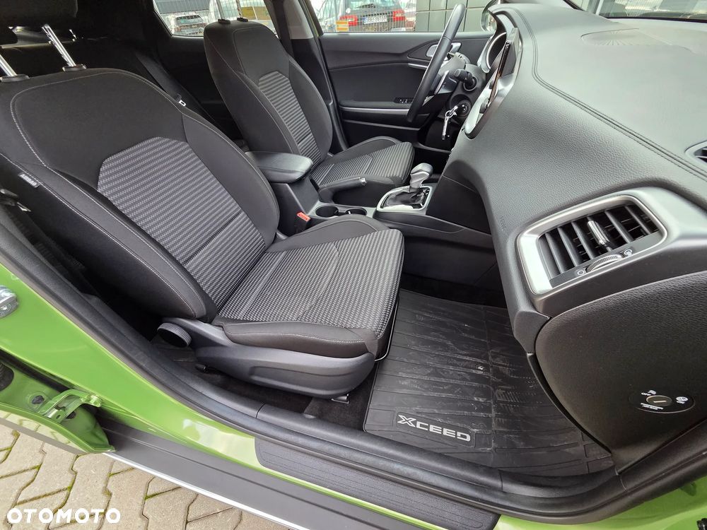 Kia XCeed 1.5 T-GDI L Business Line DCT - 35