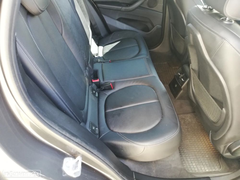BMW X1 18 d sDrive Line Sport - 10