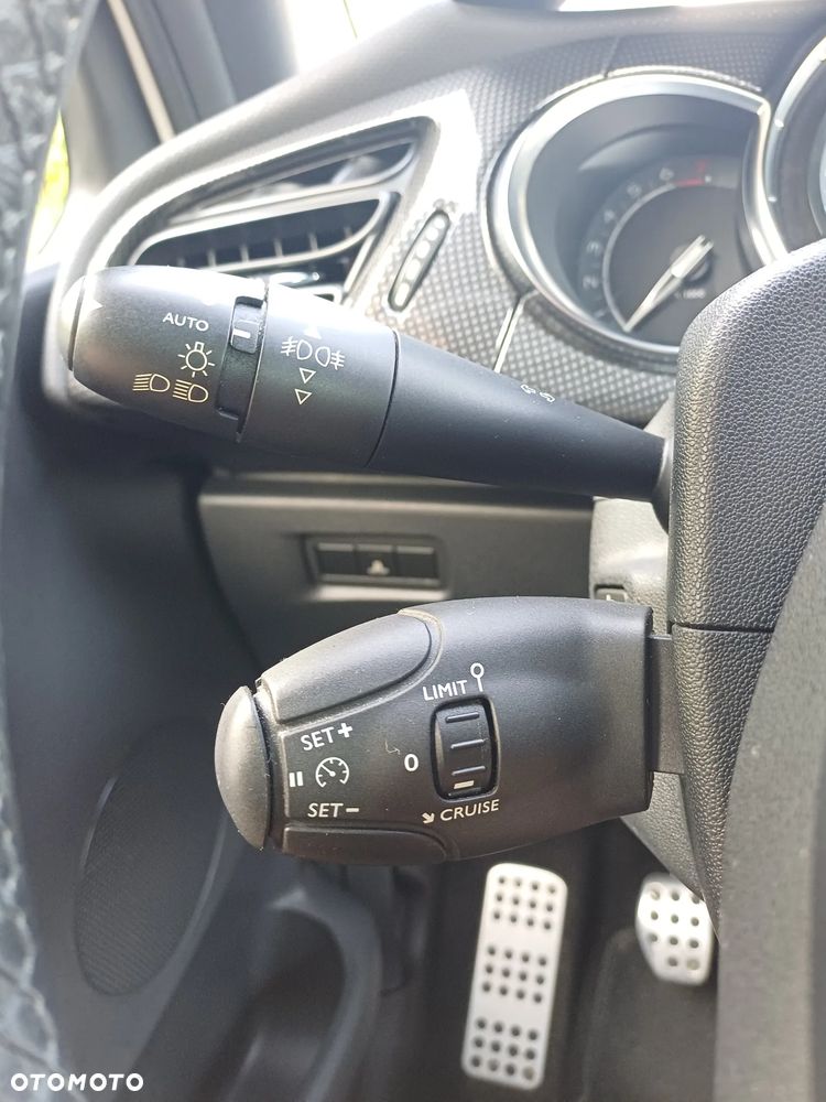 Citroën DS3 THP 155 SportChic - 23