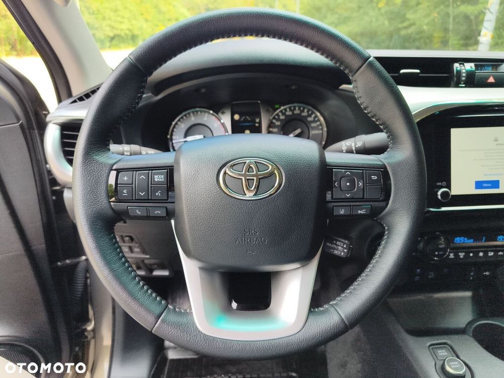 Toyota Hilux 2.8 D-4D mHEV Double Cab Executive 4x4 - 21
