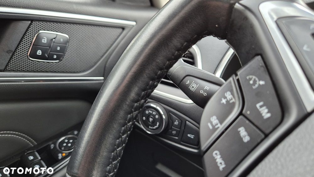 Ford S-Max 2.0 TDCi Titanium PowerShift - 7
