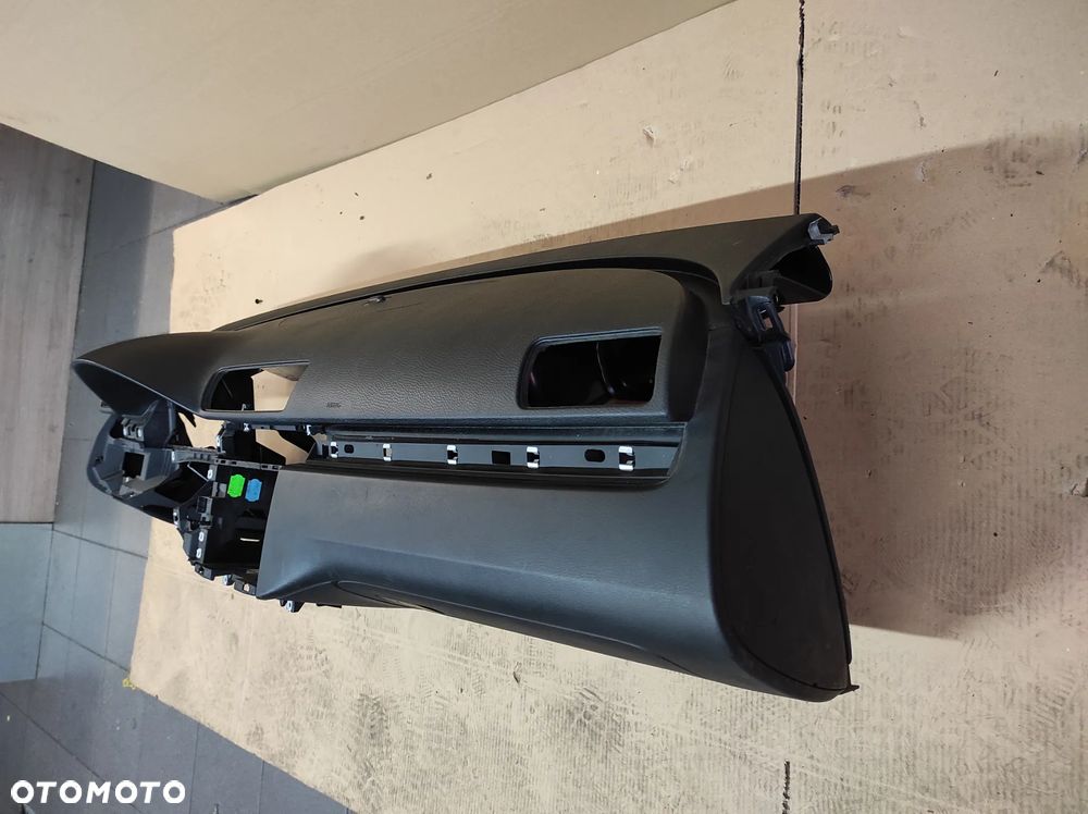 DESKA ROZDZIELCZA KOKPIT KONSOLA VW PASSAT B7 CC CZARNA AIRBAG ORGINALNA CLIMATRONIC WYSYŁKA !!!! - 2