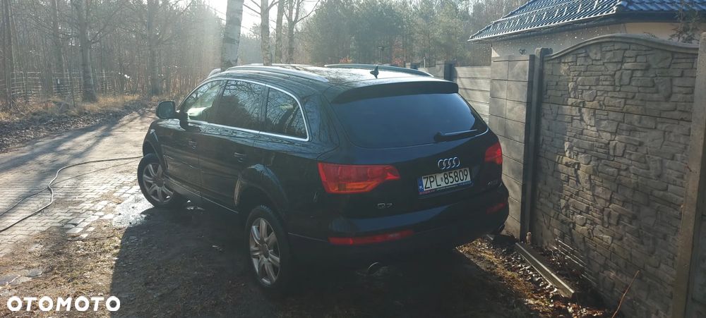 Audi Q7 - 8