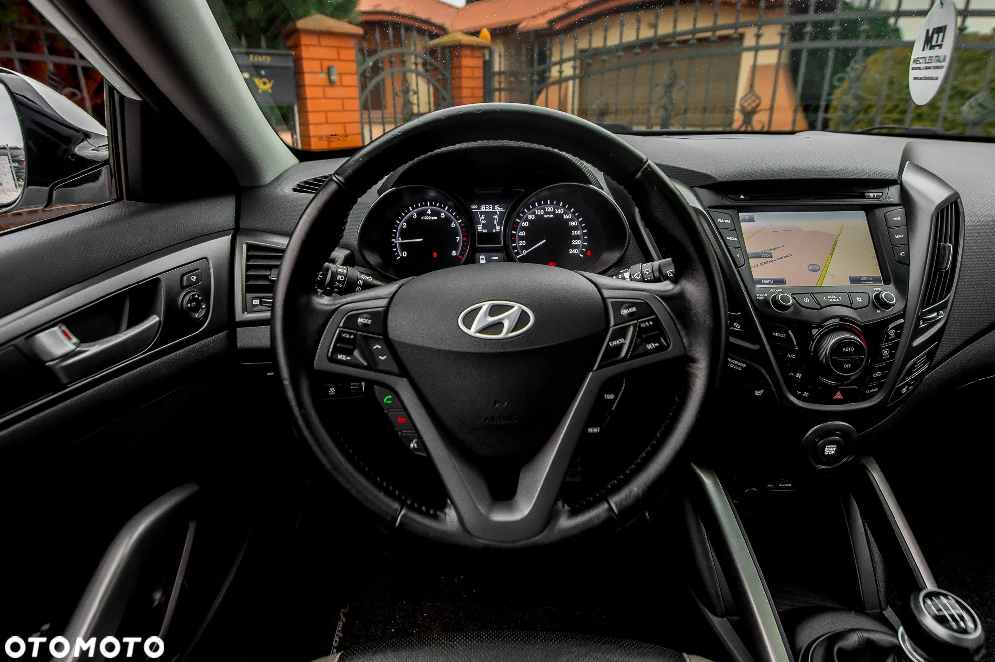 Hyundai Veloster 1.6 Turbo Premium - 24