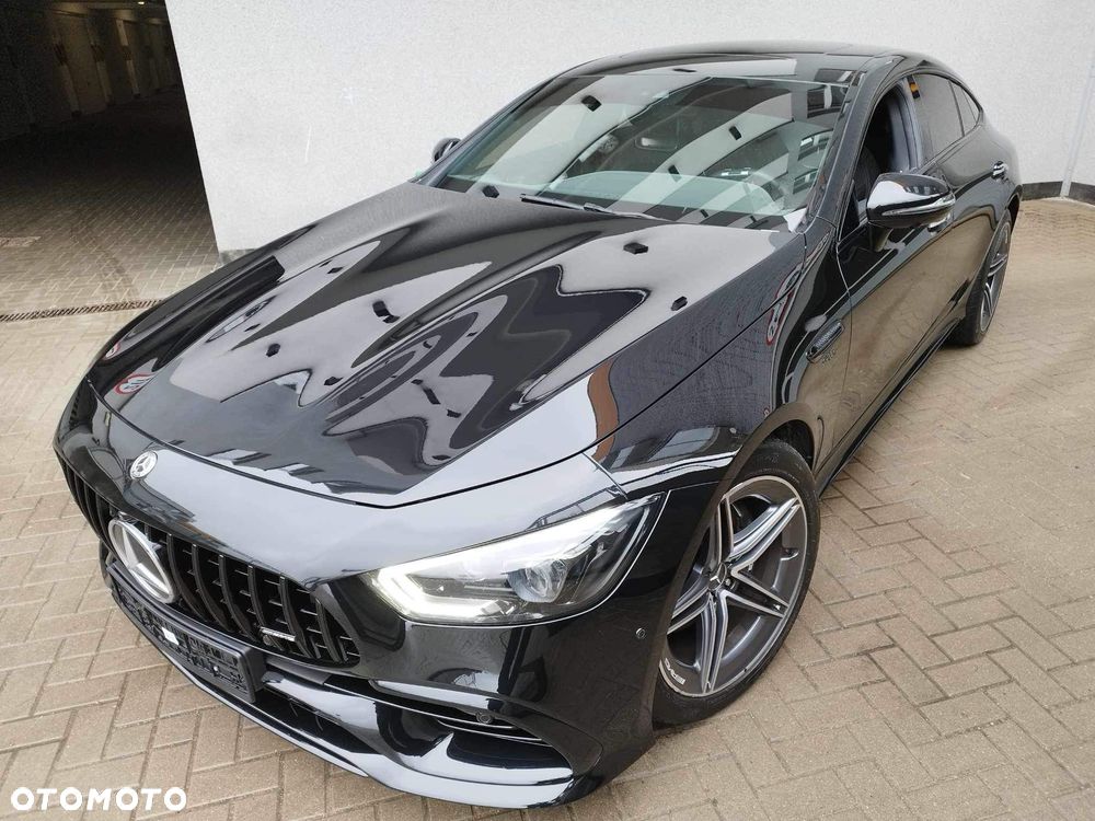 Mercedes-Benz AMG GT 53 4-Matic+ - 29