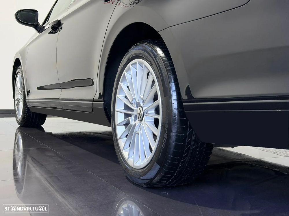 VW Passat Variant 1.6 TDI Confortline - 48