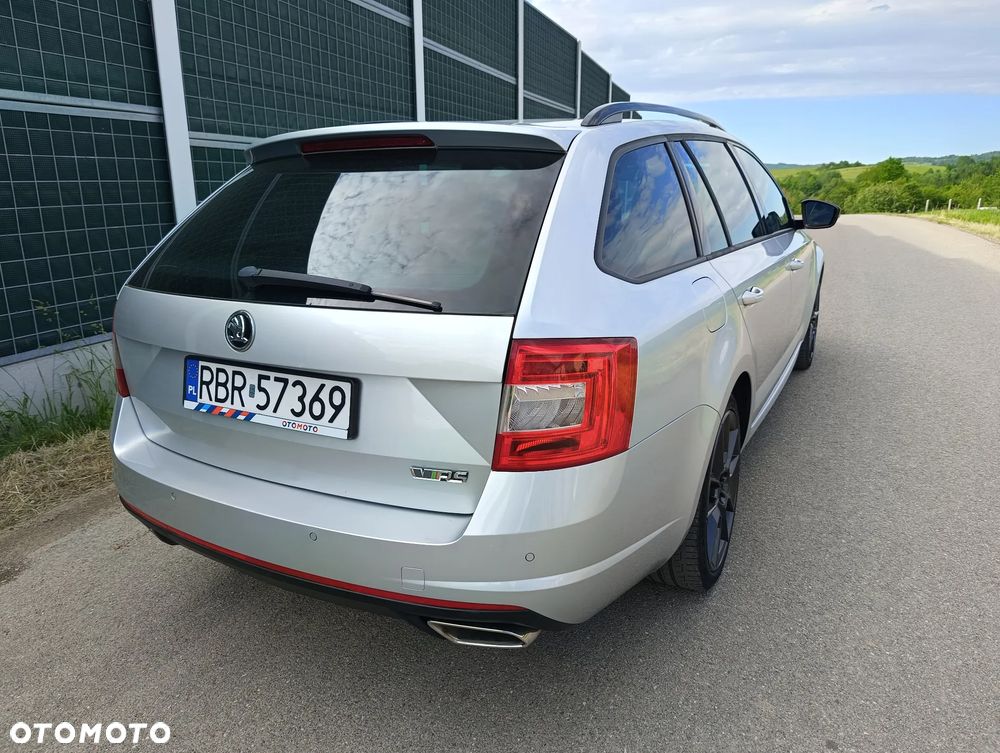 Skoda Octavia 2.0 TDI RS - 19