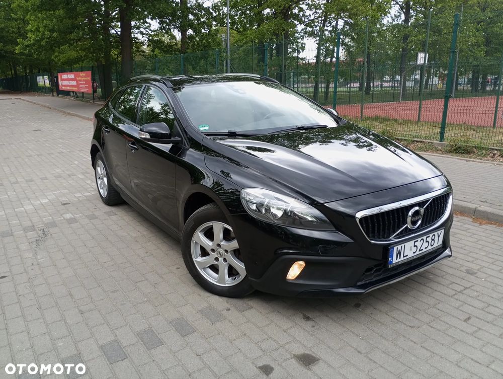 Volvo V40 Cross Country D2 Momentum - 1