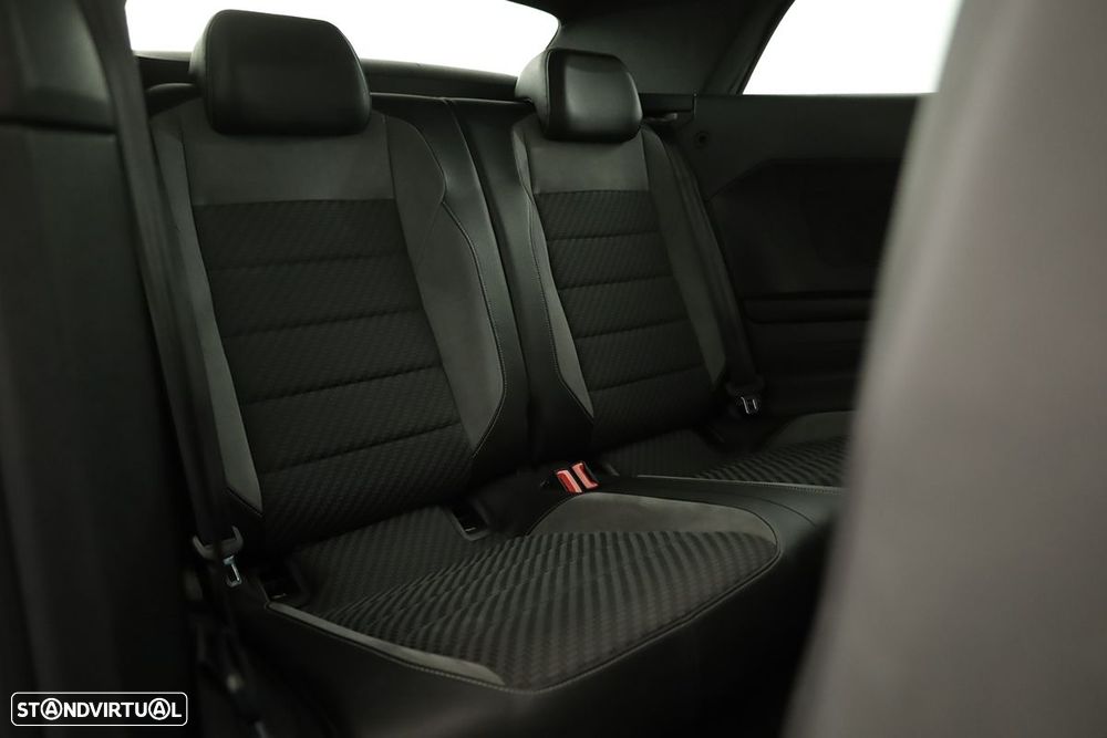 VW T-Roc Cabrio 1.5 TSI R-Line DSG - 25