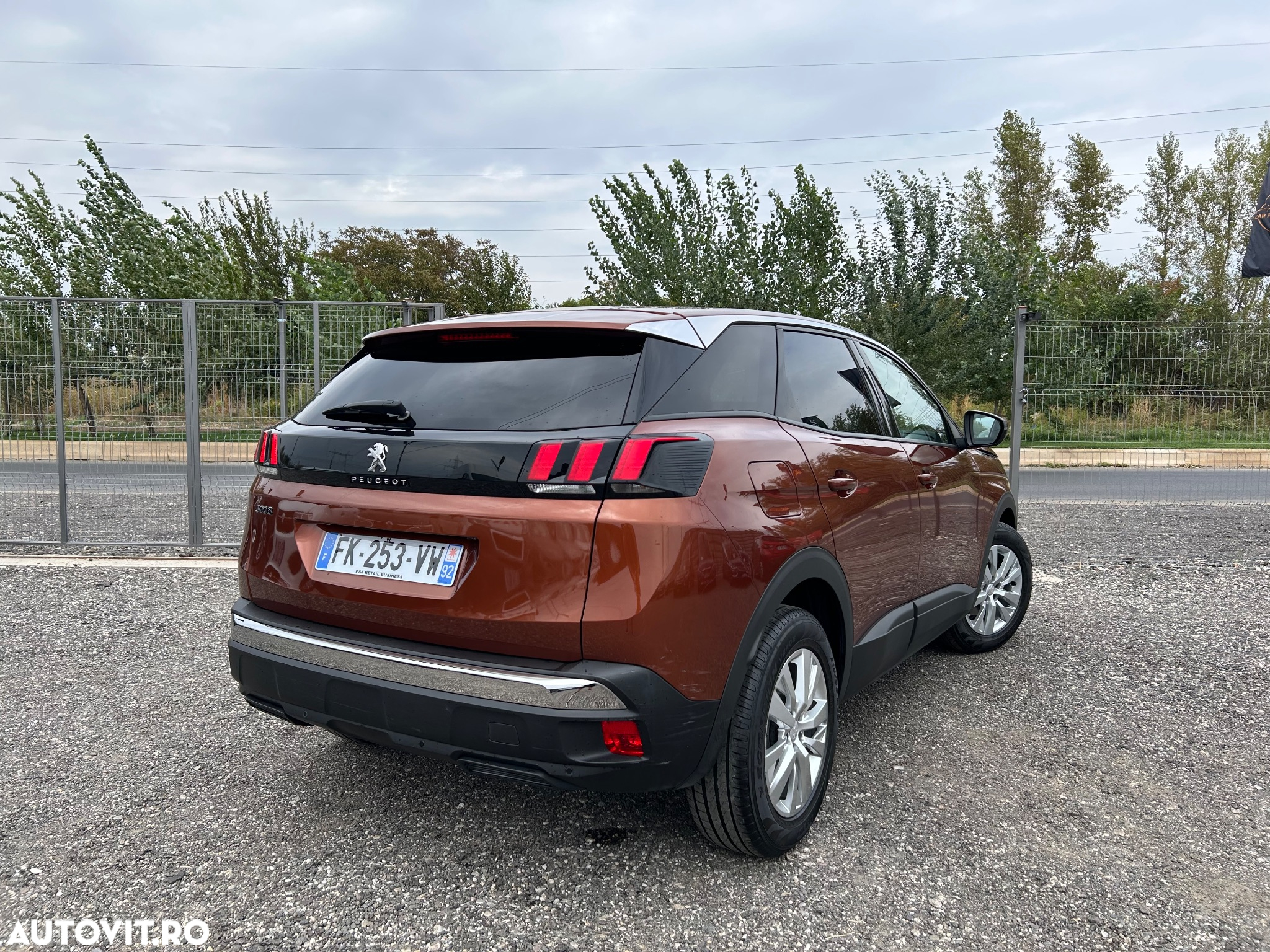 Peugeot 3008 BlueHDi 130 Stop & Start EAT8 Active Business-Paket - 3