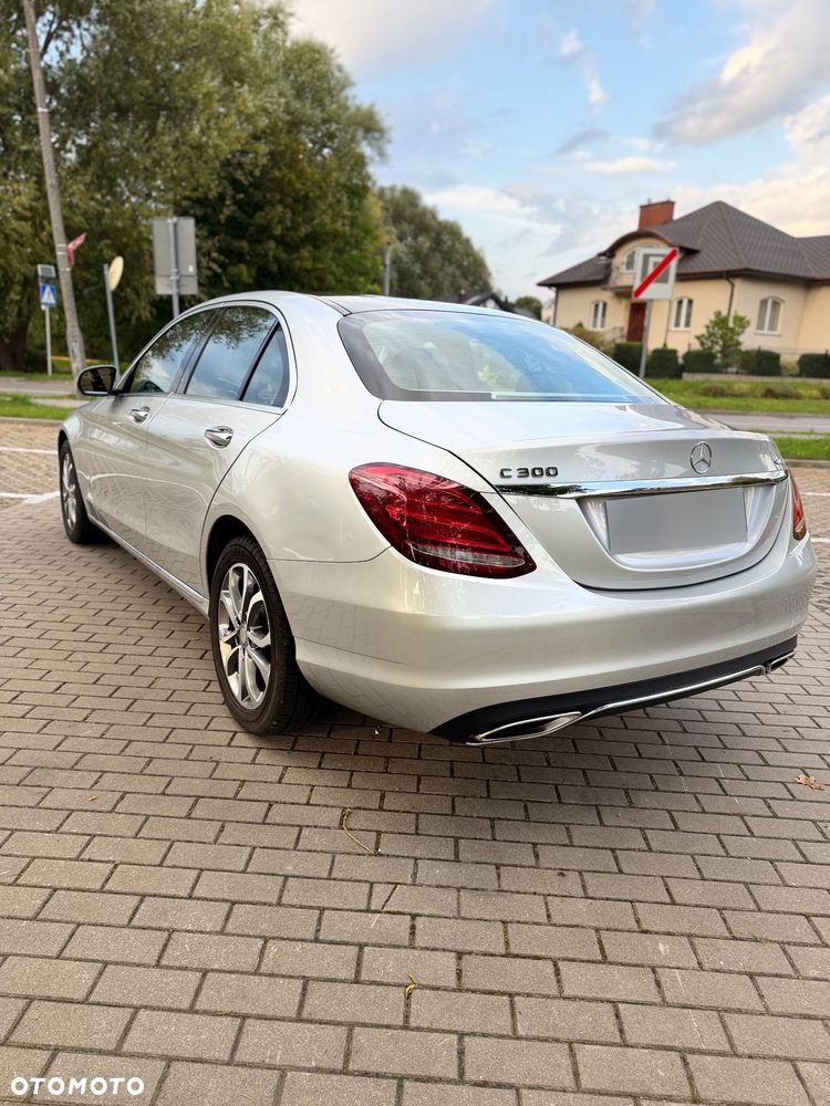 Mercedes-Benz Klasa C 300 7G-TRONIC - 3