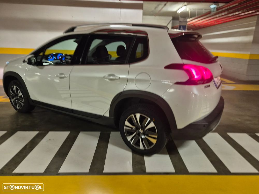 Peugeot 2008 1.6 BlueHDi Allure - 14
