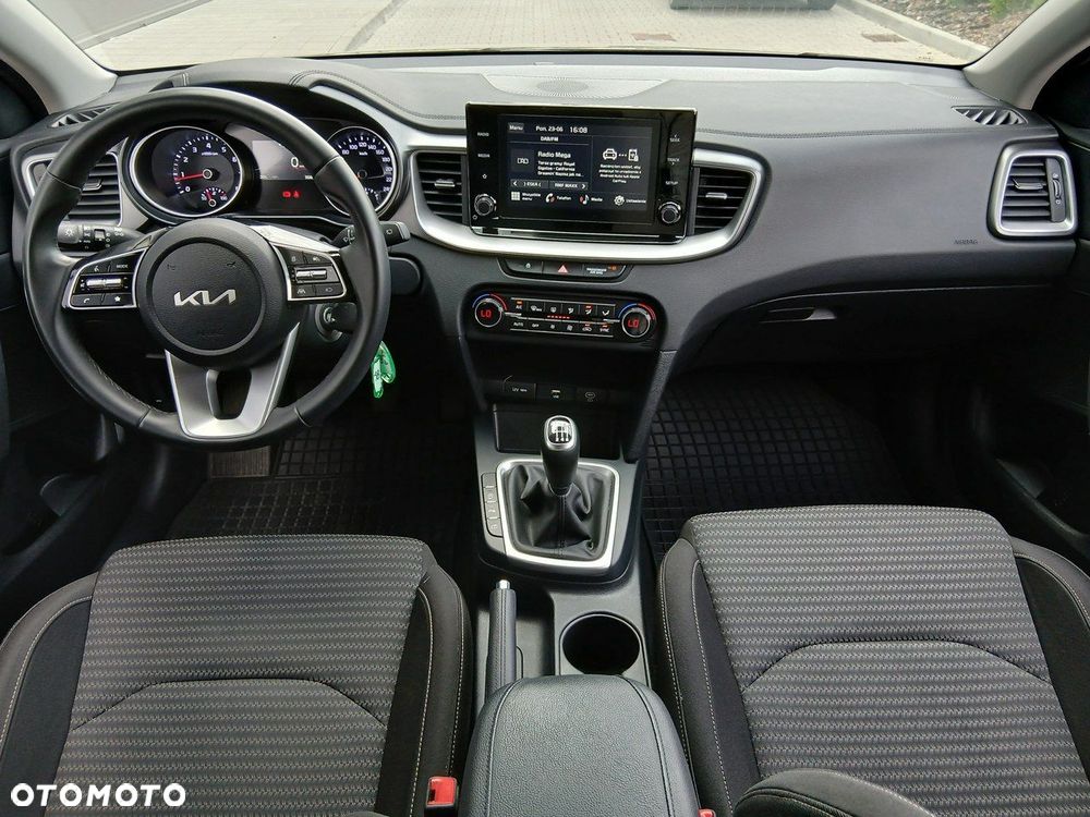 Kia Ceed 1.5 T-GDI M - 14