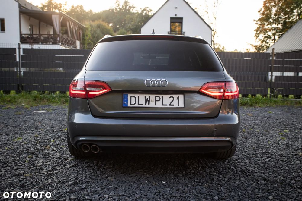 Audi A4 Avant - 4
