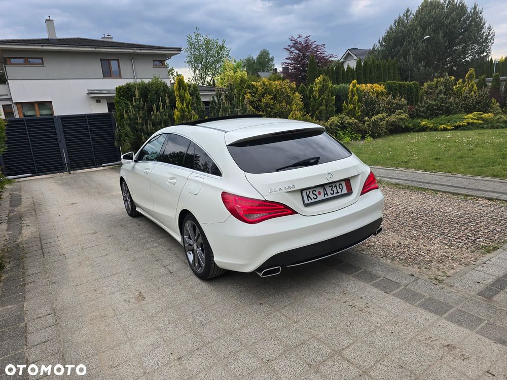 Mercedes-Benz CLA 180 Peak Edition - 12