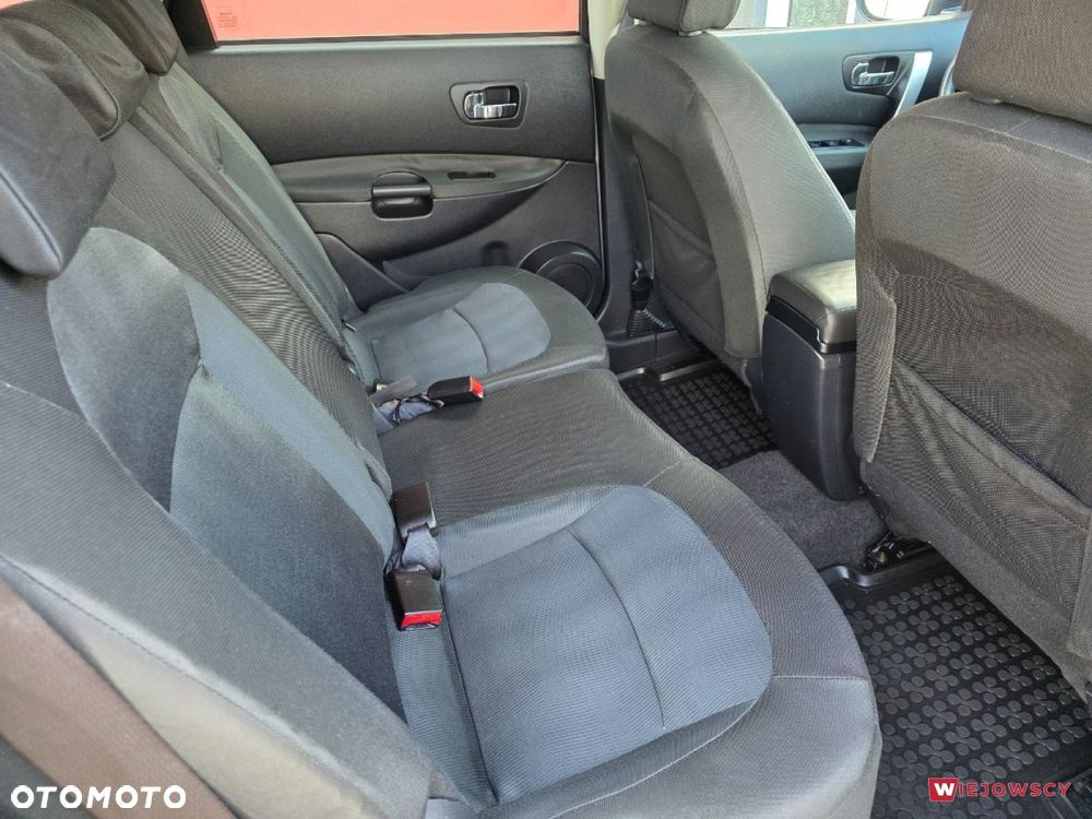 Nissan Qashqai+2 - 17