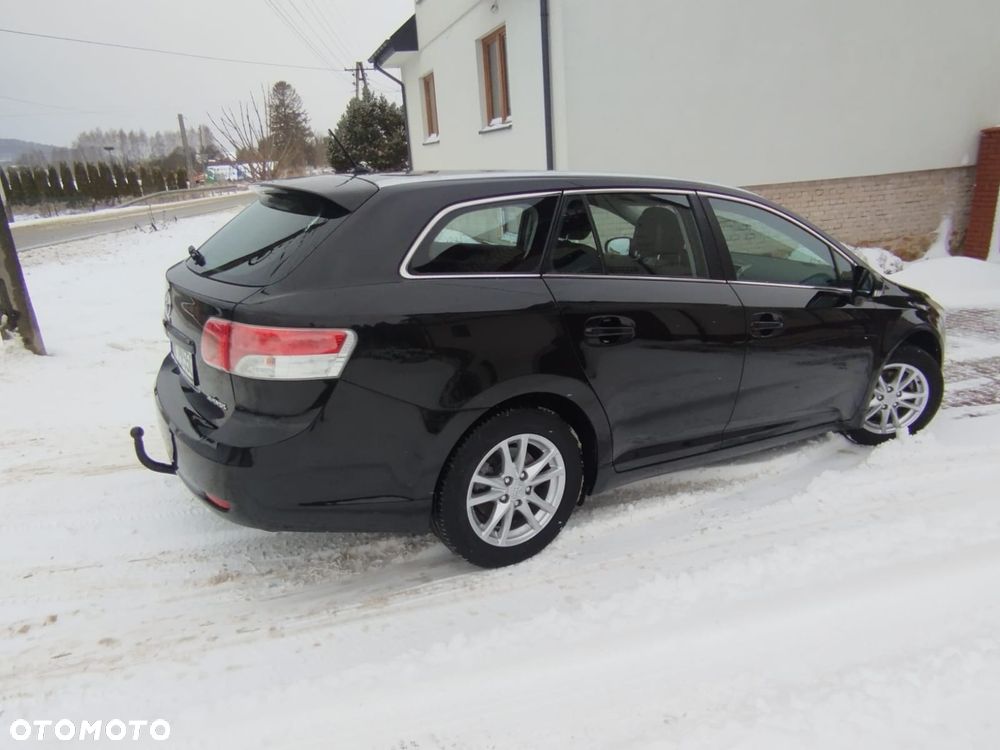 Toyota Avensis 1.8 Executive - 6